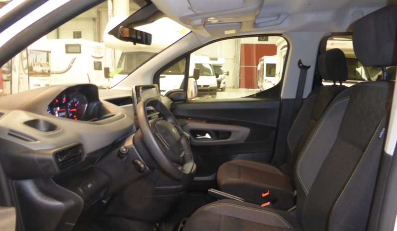 
								Peugeot Rifter Active Long BlueHDi 100CV lleno									