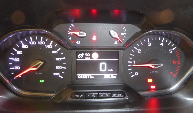 
								Peugeot Rifter Active Long BlueHDi 100CV lleno									