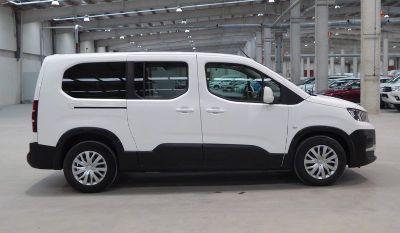 
								Peugeot Rifter Active Long BlueHDi 100CV lleno									