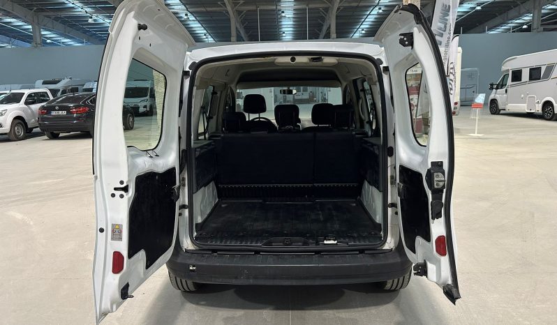 
								RENAULT Kangoo Combi Profesional dCi 75 CV lleno									