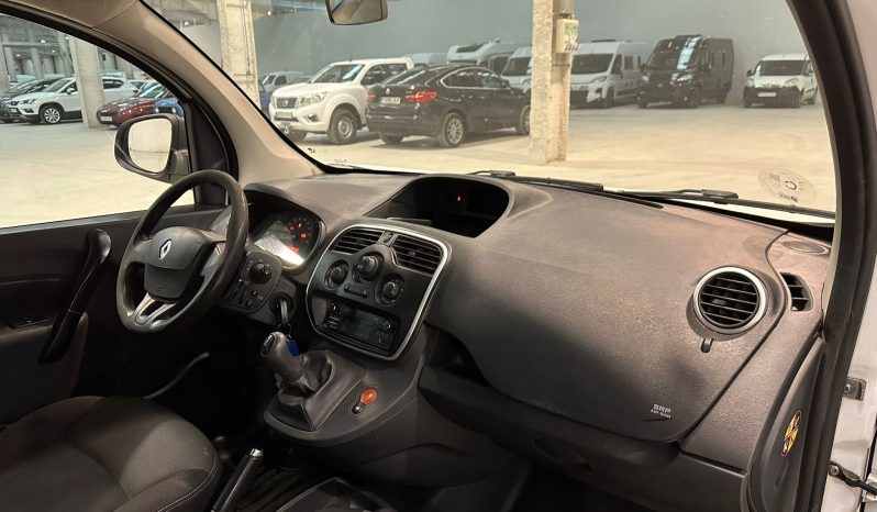 
								RENAULT Kangoo Combi Profesional dCi 75 CV lleno									