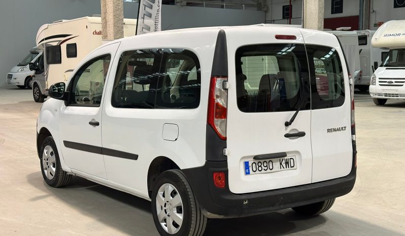 
								RENAULT Kangoo Combi Profesional dCi 75 CV lleno									
