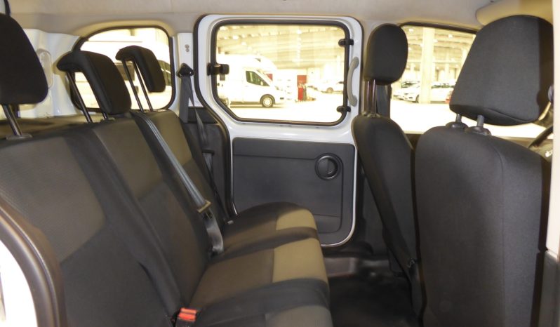 
								RENAULT Kangoo Combi Profesional dCi 75 CV lleno									