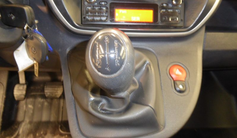 
								RENAULT Kangoo Combi Profesional dCi 75 CV lleno									