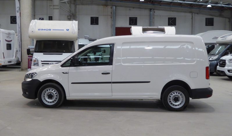 
								Volkswagen Caddy Maxi Furgon 2.0 TDI 122 cv. 4×4 lleno									