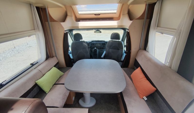 
								CHALLENGER GENESIS 30 COMPACTA 6 MTS ALTA GAMA POCOS KMS lleno									