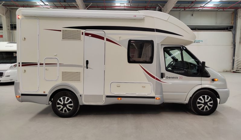 
								CHALLENGER GENESIS 30 COMPACTA 6 MTS ALTA GAMA POCOS KMS lleno									