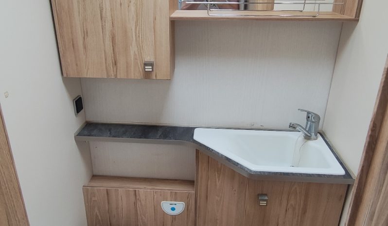 
								BAVARIA I74 INTEGRAL GAMA ALTA CAMA ISLA PERFECTO ESTADO lleno									