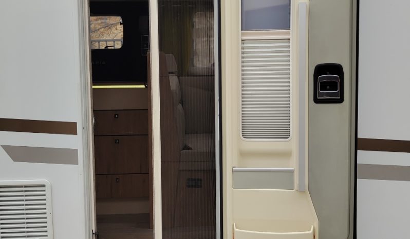 
								BAVARIA I74 INTEGRAL GAMA ALTA CAMA ISLA PERFECTO ESTADO lleno									
