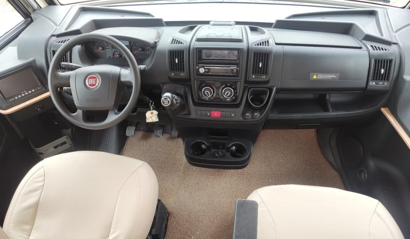 
								BAVARIA I74 INTEGRAL GAMA ALTA CAMA ISLA PERFECTO ESTADO lleno									