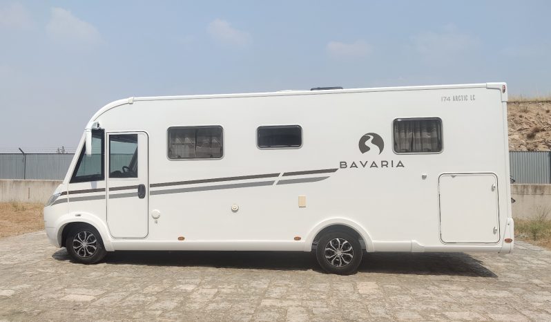 
								BAVARIA I74 INTEGRAL GAMA ALTA CAMA ISLA PERFECTO ESTADO lleno									