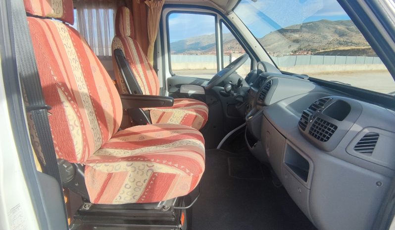 HYMER TRAMP 664 PERFILADA CAMA FRANCESA, GAMA ALTA. lleno