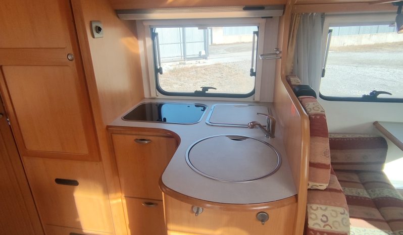 HYMER TRAMP 664 PERFILADA CAMA FRANCESA, GAMA ALTA. lleno