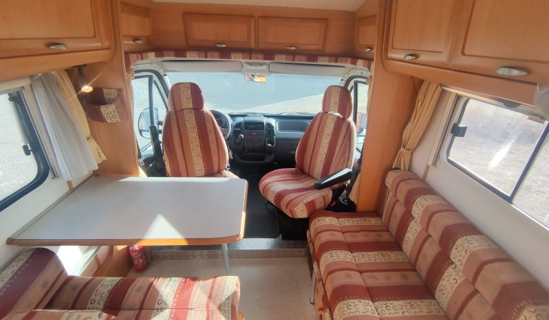 HYMER TRAMP 664 PERFILADA CAMA FRANCESA, GAMA ALTA. lleno