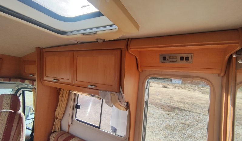 HYMER TRAMP 664 PERFILADA CAMA FRANCESA, GAMA ALTA. lleno