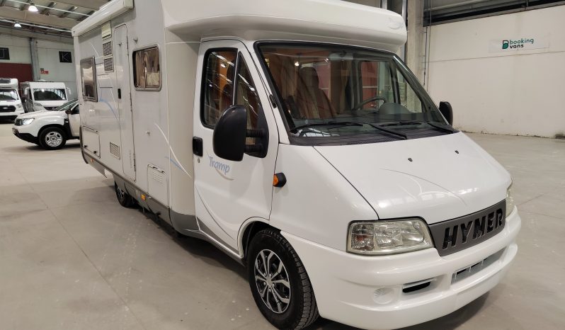 HYMER TRAMP 664 PERFILADA CAMA FRANCESA, GAMA ALTA. lleno