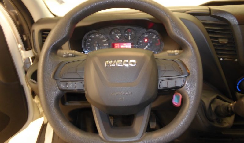 
								IVECO DAILY 2.3 TD 35S 16 4100H2 16 M3 lleno									