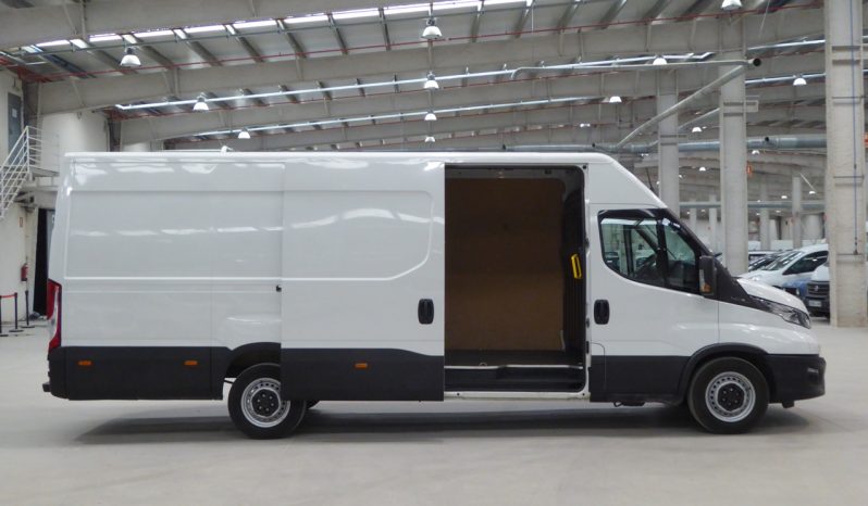 
								IVECO DAILY 2.3 TD 35S 16 4100H2 16 M3 lleno									