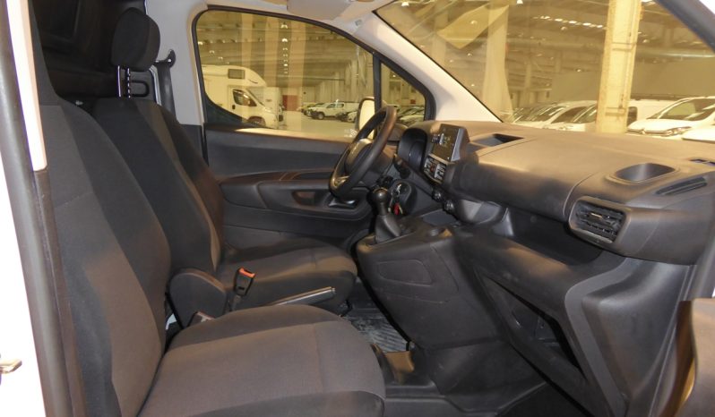 
								CITROEN BERLINGO Talla M BlueHDi 75 CV CONTROL lleno									