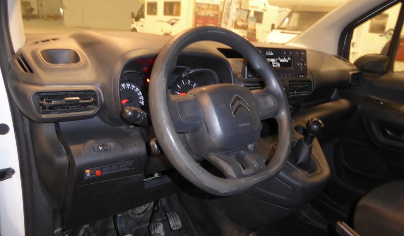 
								CITROEN BERLINGO Talla M BlueHDi 75 CV CONTROL lleno									