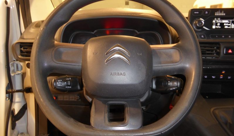 
								CITROEN BERLINGO Talla M BlueHDi 75 CV CONTROL lleno									