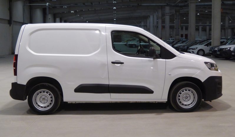 
								CITROEN BERLINGO Talla M BlueHDi 75 CV CONTROL lleno									