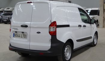 
									Ford transit courier Van 1.5 TDCi 95 cv Trend lleno								