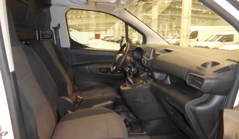 
								CITROEN BERLINGO Talla M BlueHDi 75 CV CONTROL lleno									