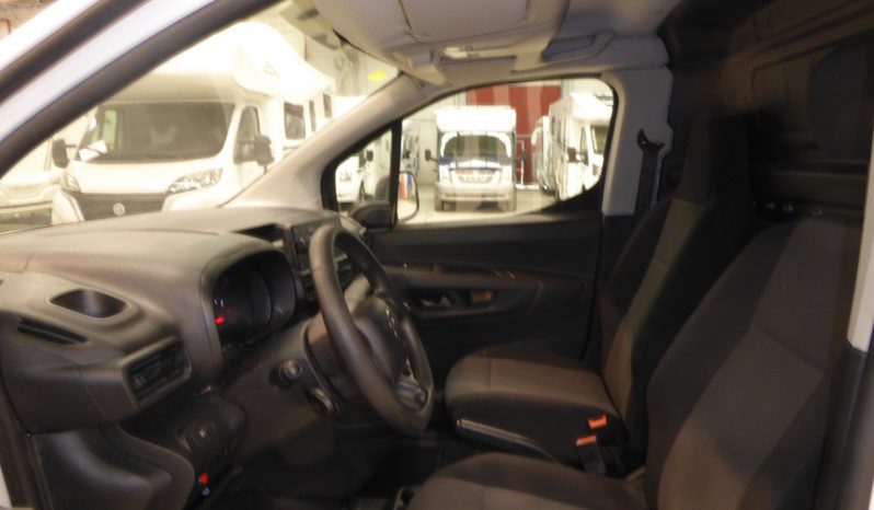 
								CITROEN BERLINGO Talla M BlueHDi 75 CV CONTROL lleno									