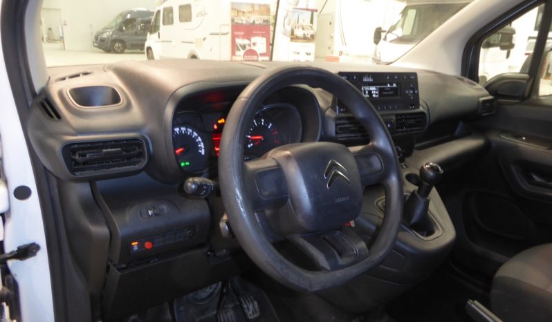 
								CITROEN BERLINGO Talla M BlueHDi 75 CV CONTROL lleno									