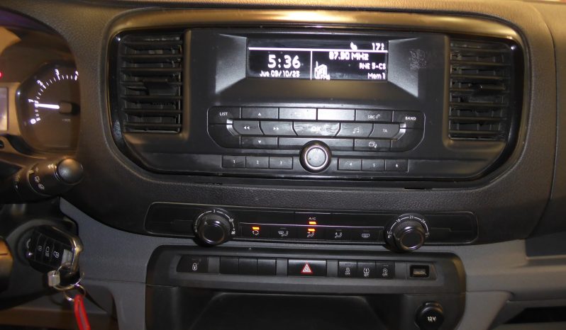 
								Citroen Jumpy Combi BlueHDi 120 SS Standard 6 plazas lleno									