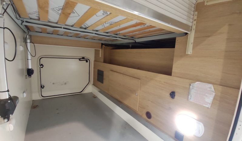 C.I. HORON 65xt, 5 pl. cama isla 2023 lleno