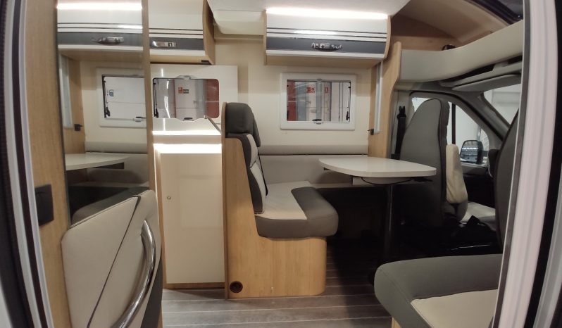 C.I. HORON 65xt, 5 pl. cama isla 2023 lleno