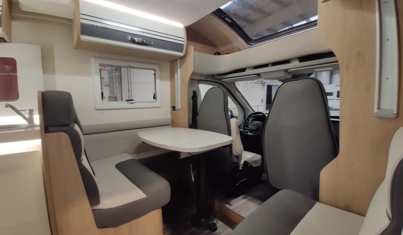 C.I. HORON 65xt, 5 pl. cama isla 2023 lleno