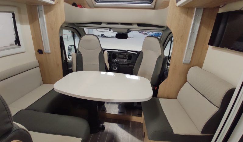 C.I. HORON 65xt, 5 pl. cama isla 2023 lleno