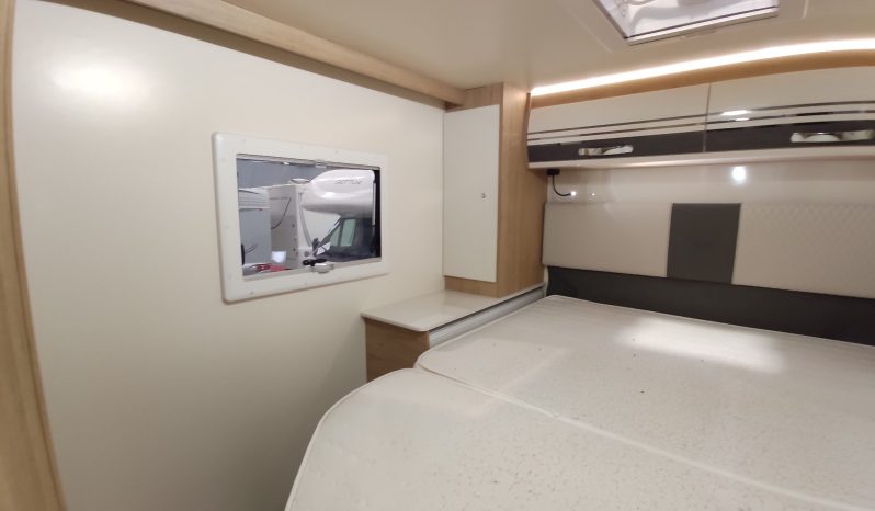 C.I. HORON 65xt, 5 pl. cama isla 2023 lleno