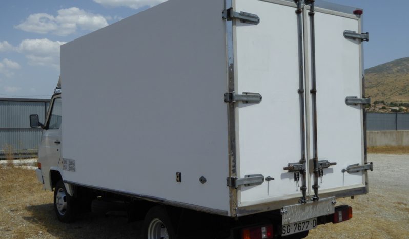 NISSAN Trade 2.8d 75 CV. caja cerrada.