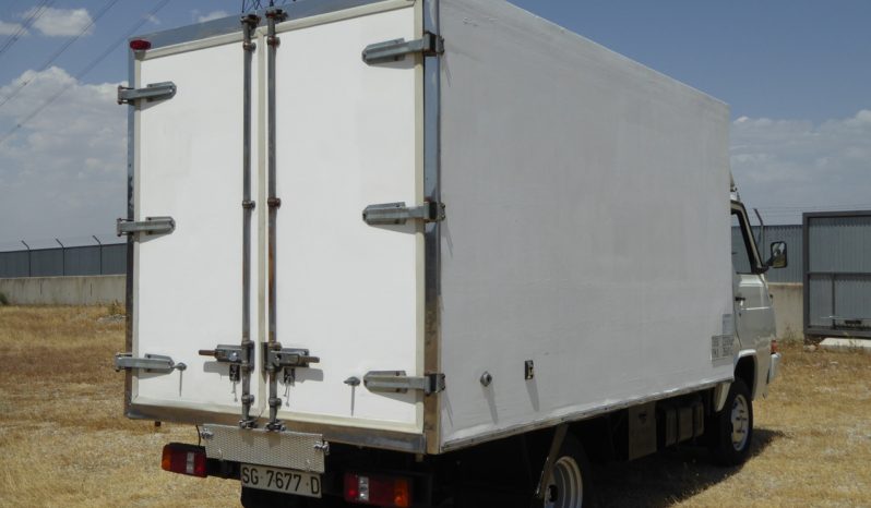 NISSAN Trade 2.8d 75 CV. caja cerrada.