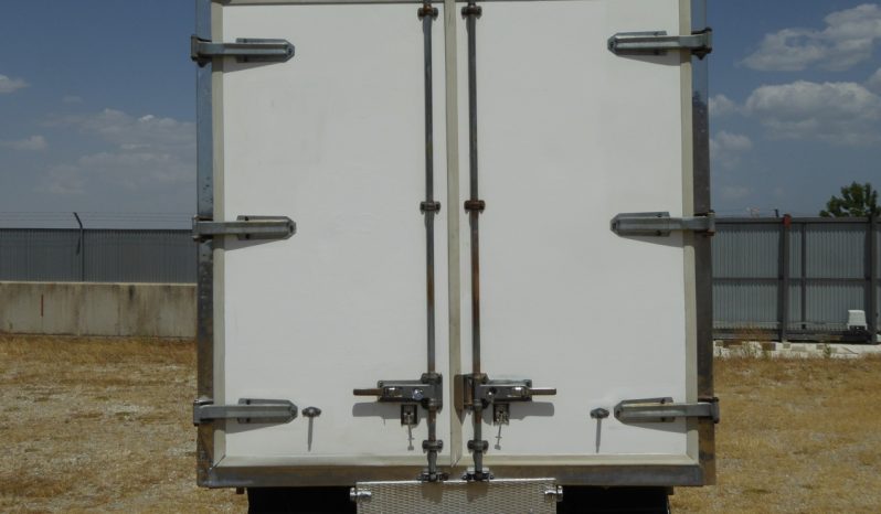 NISSAN Trade 2.8d 75 CV. caja cerrada.