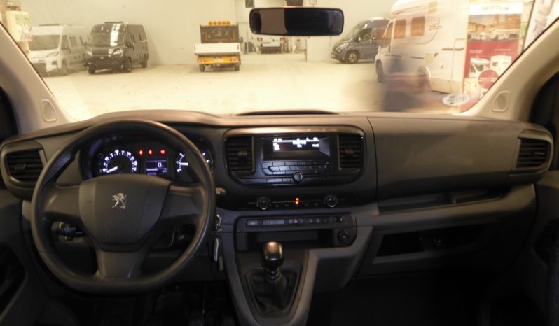 
								Peugeot Expert Combi BlueHDi 120 SS Standard 6 plazas lleno									