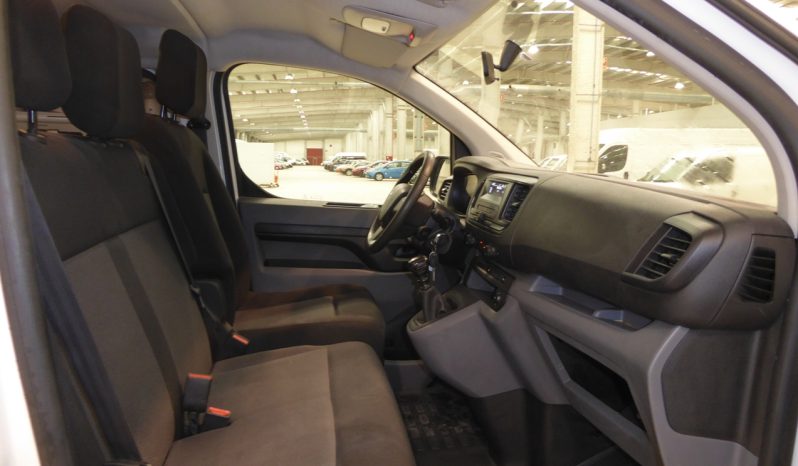 
								Peugeot Expert Combi BlueHDi 120 SS Standard 6 plazas lleno									