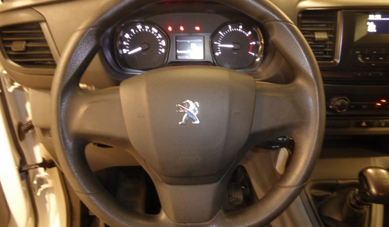 
								Peugeot Expert Combi BlueHDi 120 SS Standard 6 plazas lleno									