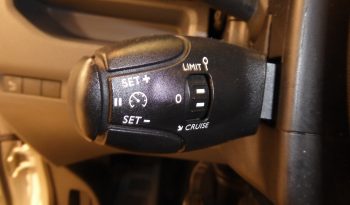 
									Peugeot Expert Combi BlueHDi 120 SS Standard 6 plazas lleno								