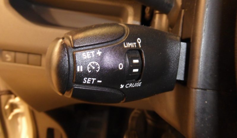 
								Peugeot Expert Combi BlueHDi 120 SS Standard 6 plazas lleno									