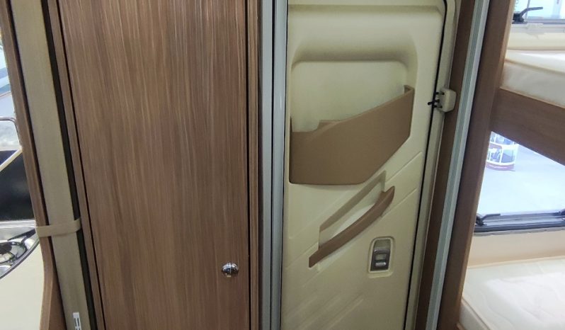 
								ITINEO SB700 INTEGRAL 6 PLAZAS LITERAS, POCOS KMS. lleno									