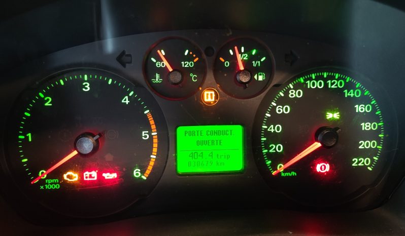 
								CHALLENGER GENESIS CAMA ISLA CON SOLO 6,69 MTS POCOS KMS lleno									