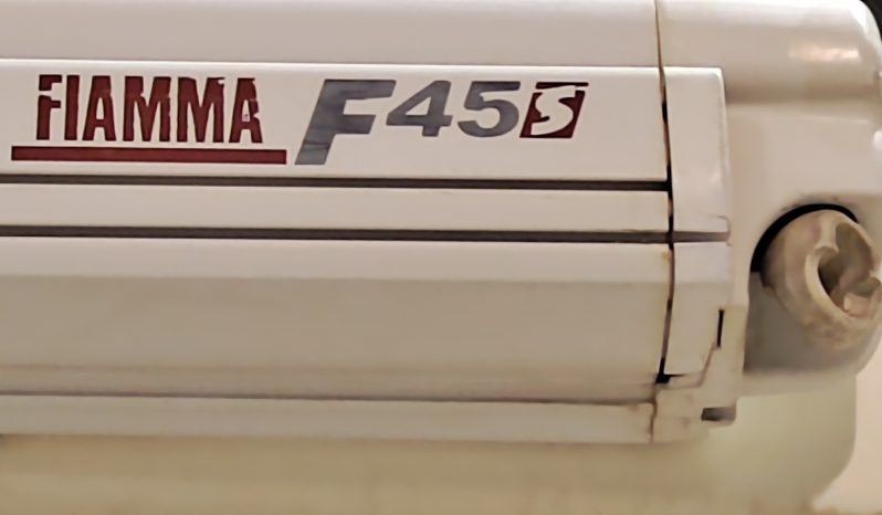 
								LAIKA ECOVIP 6 CAPUCHINA COMPACTA LITERAS 6 P. GAMA ALTA lleno									