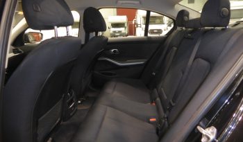 
									BMW serie 3 318d lleno								