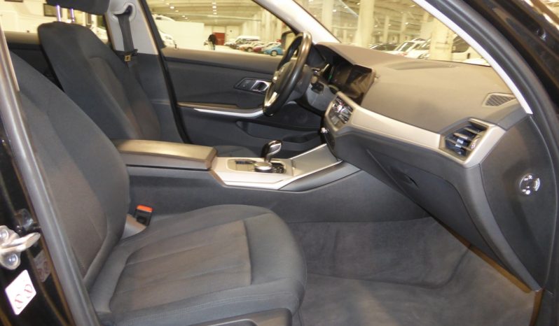 
								BMW serie 3 318d lleno									