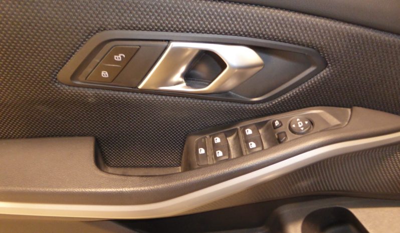 
								BMW serie 3 318d lleno									